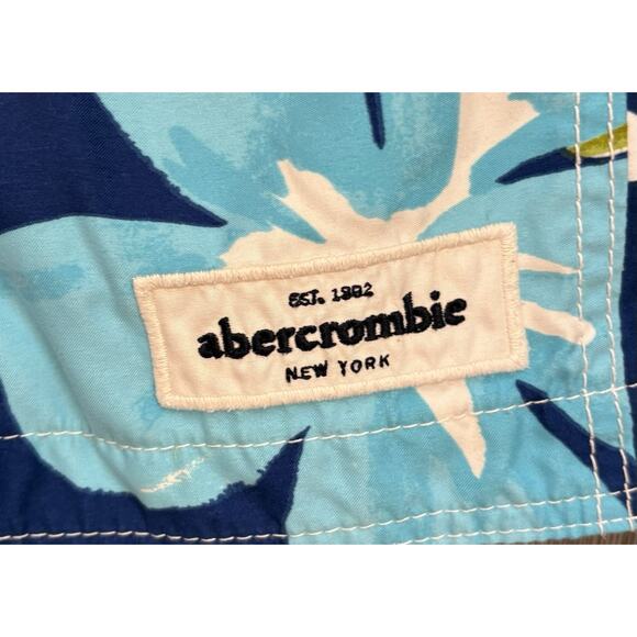 Abercrombie & Fitch Kids Swim Trunks Tropical Floral Print Board Short Logo Med - Picture 2 of 5